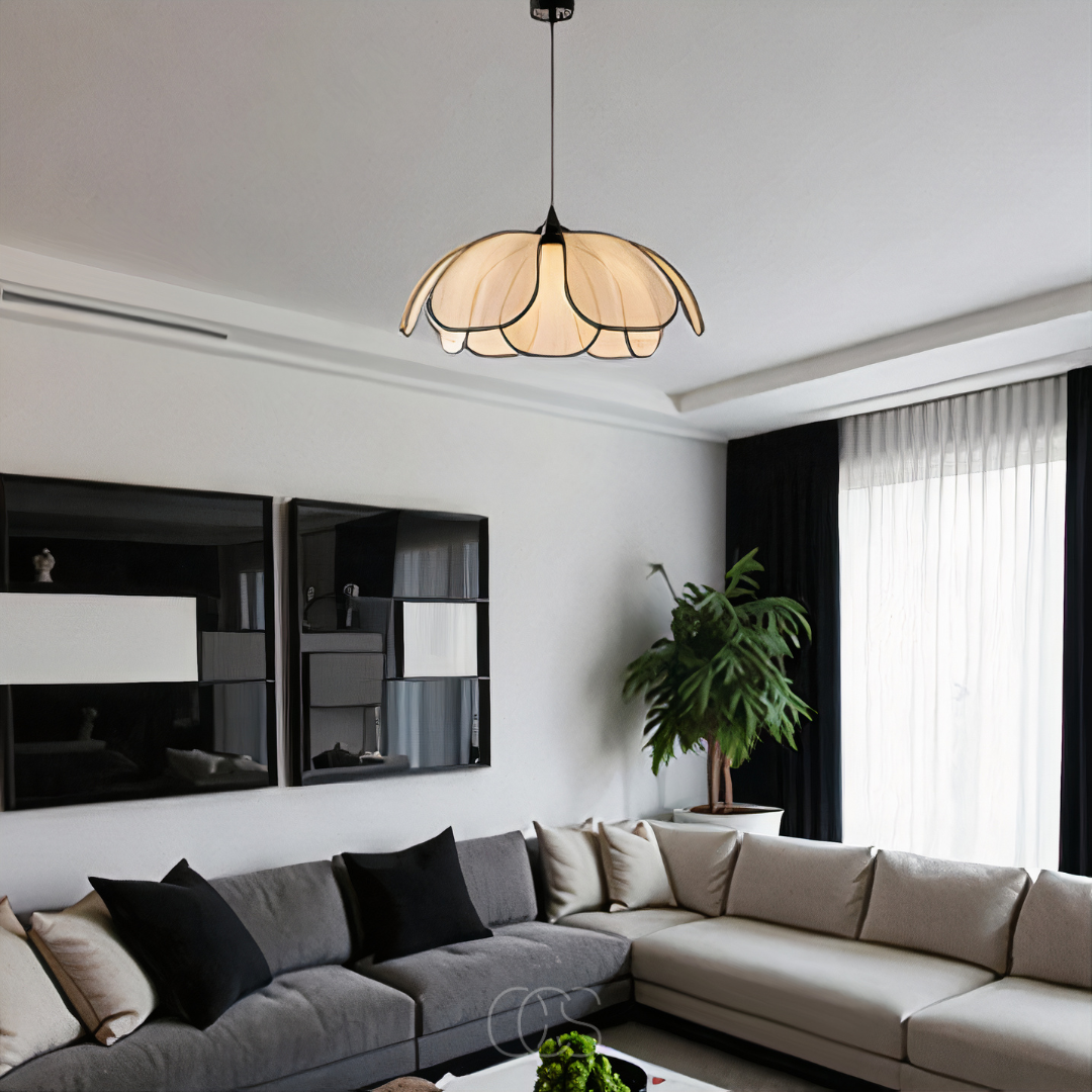 Dirron - Flower-shaped Rattan Pendant Lamp with Black Accents