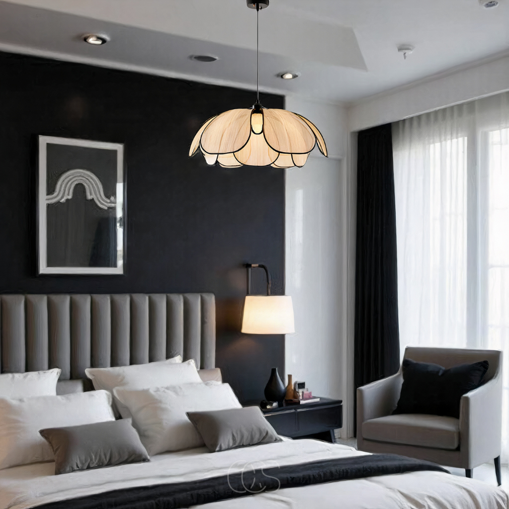 Dirron - Flower-shaped Rattan Pendant Lamp with Black Accents
