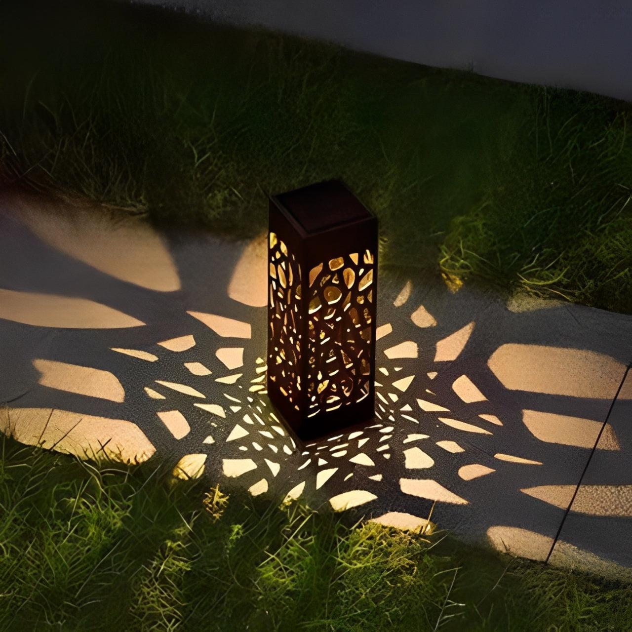 Dirron - Solar Garden Light Pole - Wireless Solar Outdoor Lamp