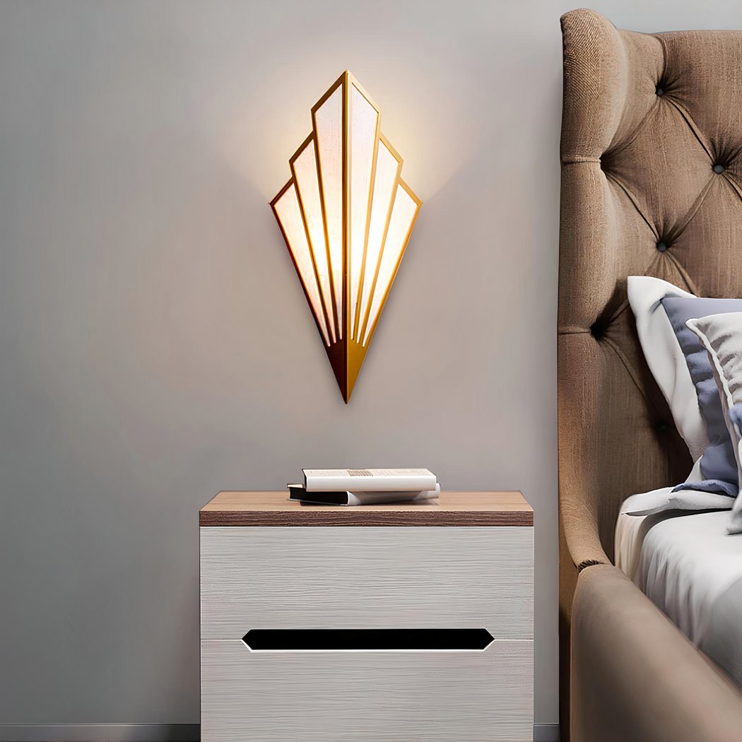 Dirron - Wall lamp with geometric diamond design