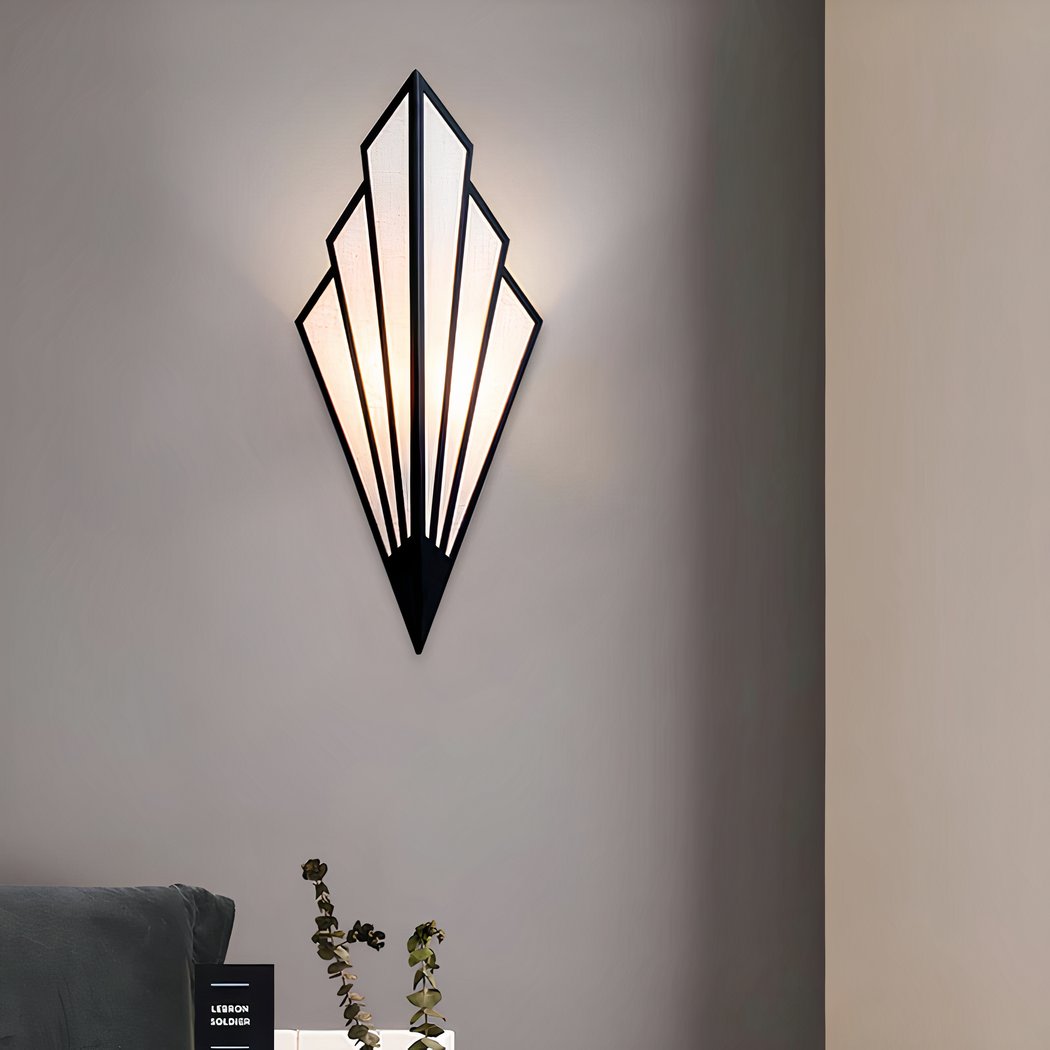 Dirron - Wall lamp with geometric diamond design