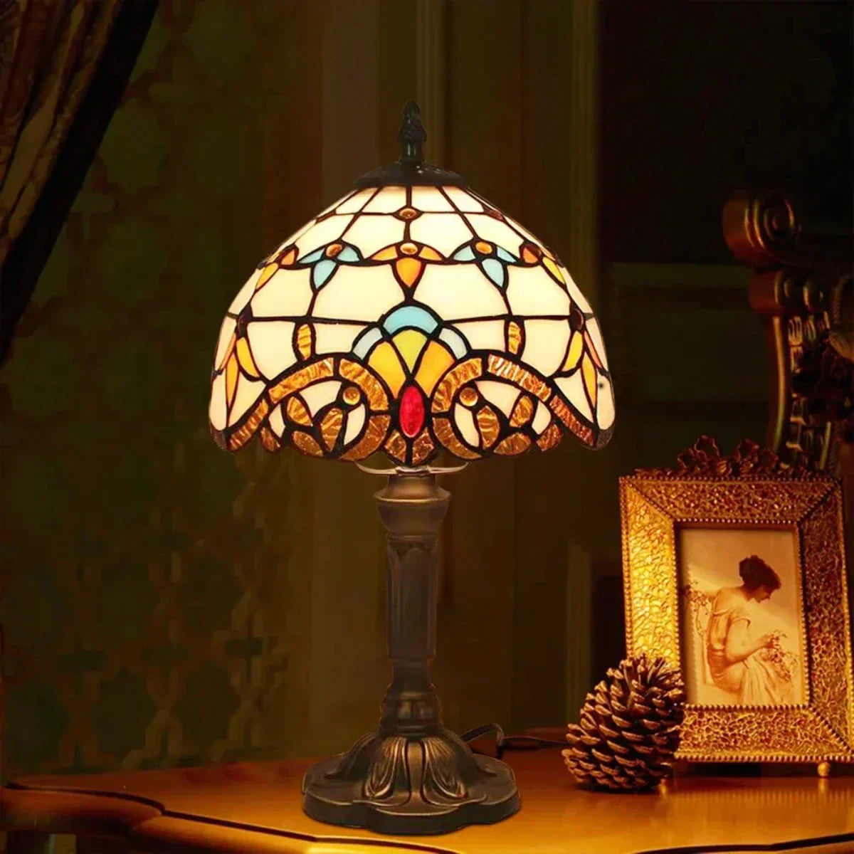 Aurora Heritage Stained Glass Lamp - Vintage Glow Light