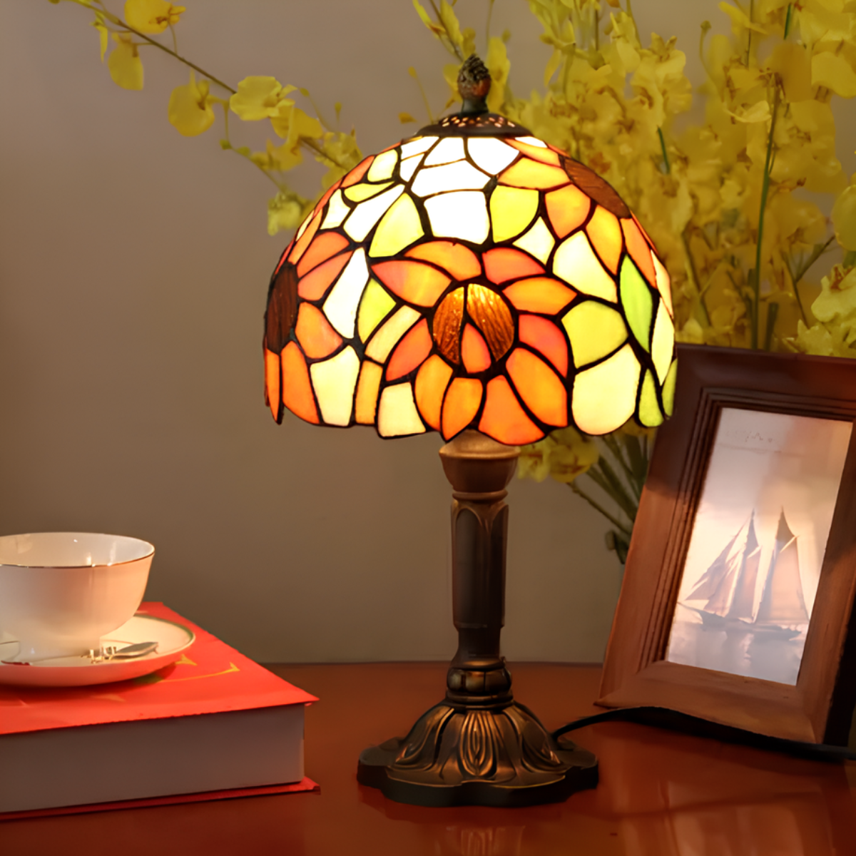 Aurora Heritage Stained Glass Lamp - Vintage Glow Light